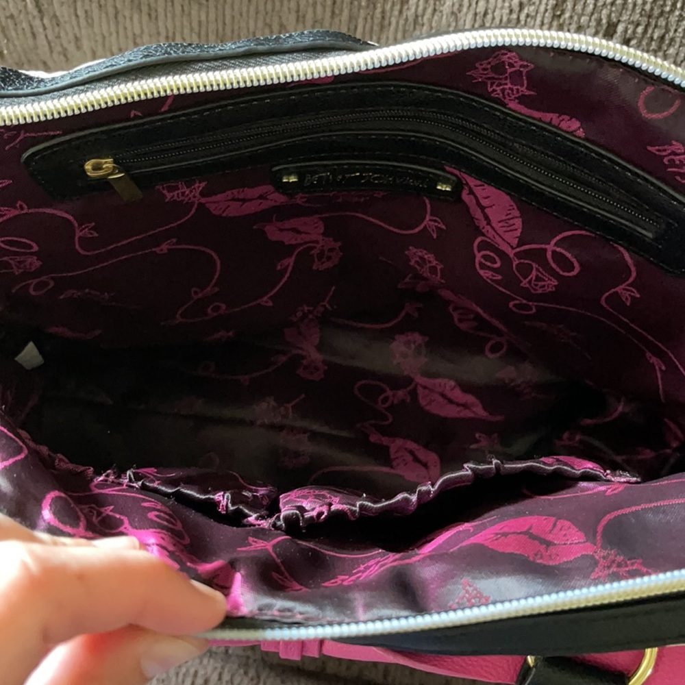 Betsy Johnson purse - Picture 4 of 9